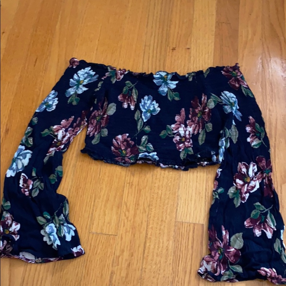 Off the Shoulder Crop